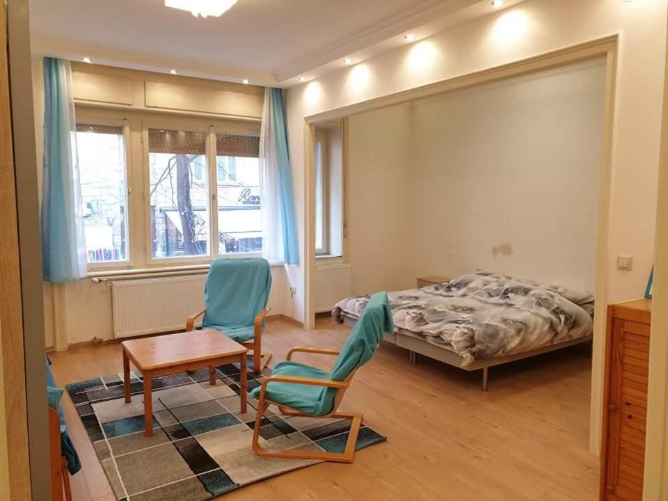 Lara Apartman Budapest Exteriör bild
