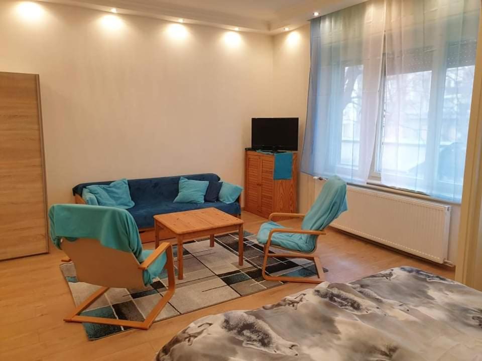 Lara Apartman Budapest Exteriör bild