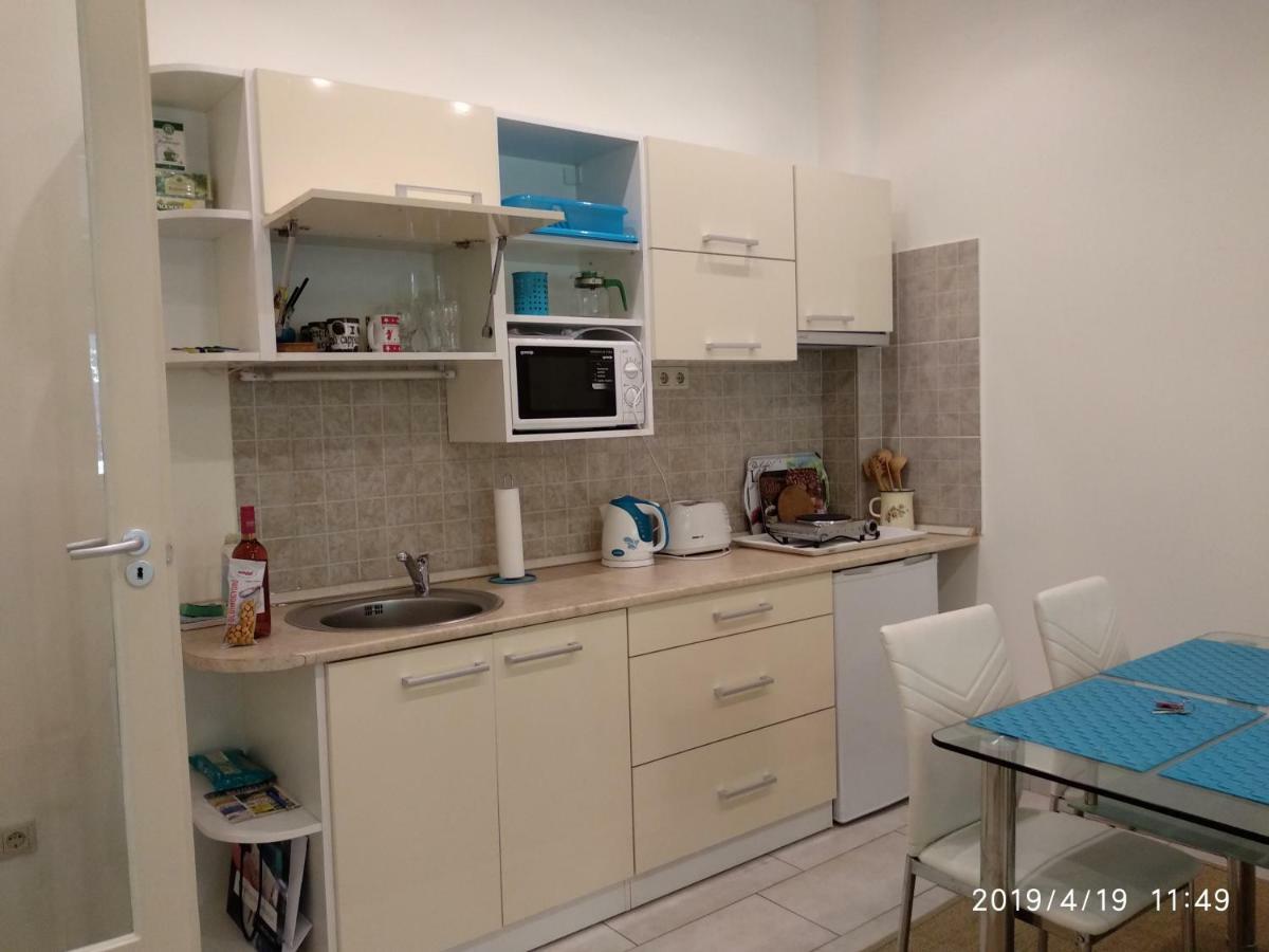 Lara Apartman Budapest Exteriör bild