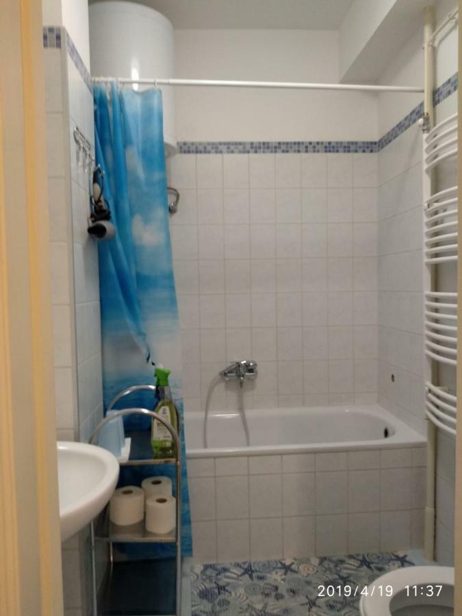 Lara Apartman Budapest Exteriör bild